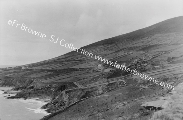 NEAR SLEA HEAD : LUNCH IN DUNBEG